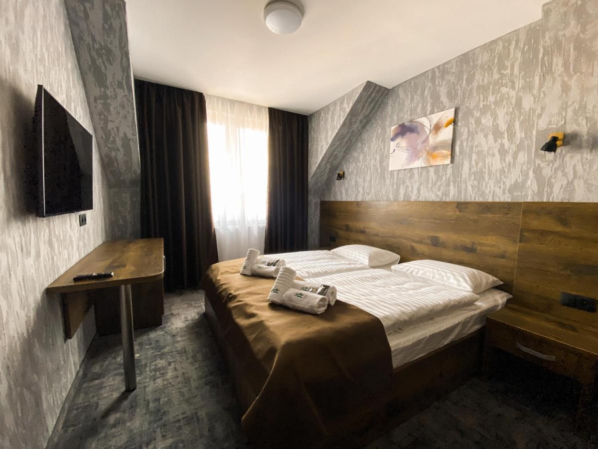 Hotel Petra ฮราบูชิเซ ภายนอก รูปภาพ