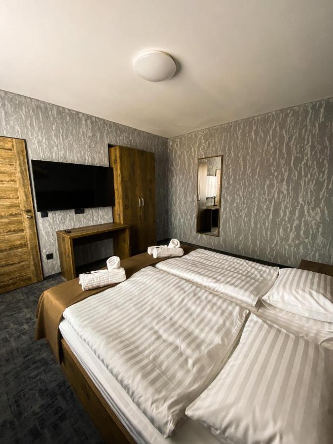 Hotel Petra ฮราบูชิเซ ภายนอก รูปภาพ