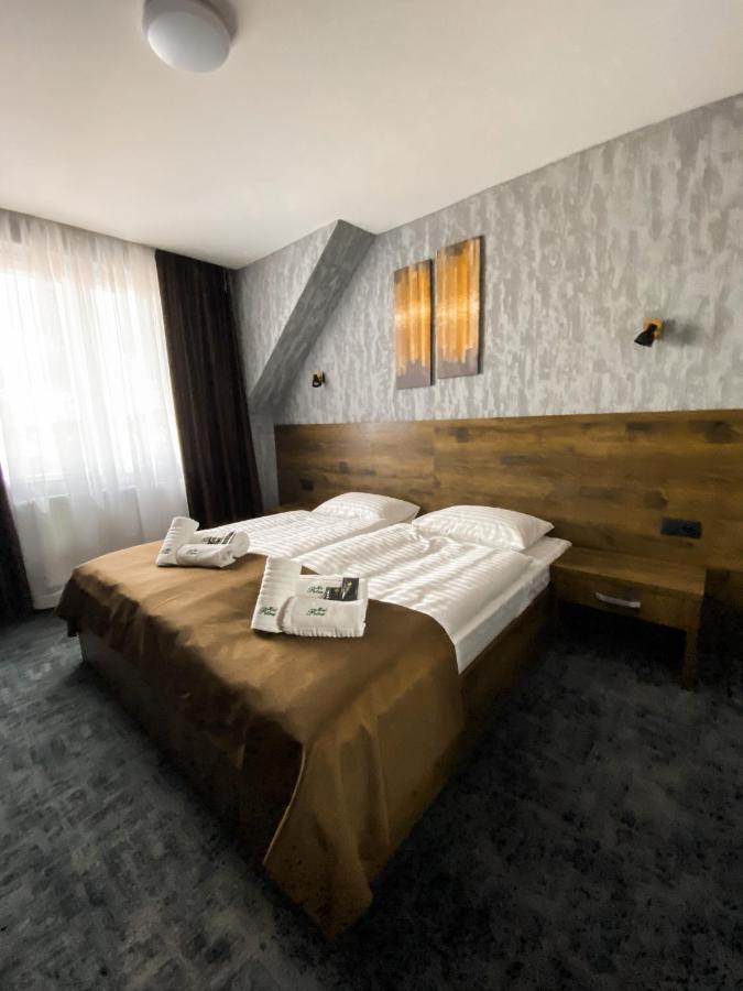 Hotel Petra ฮราบูชิเซ ภายนอก รูปภาพ